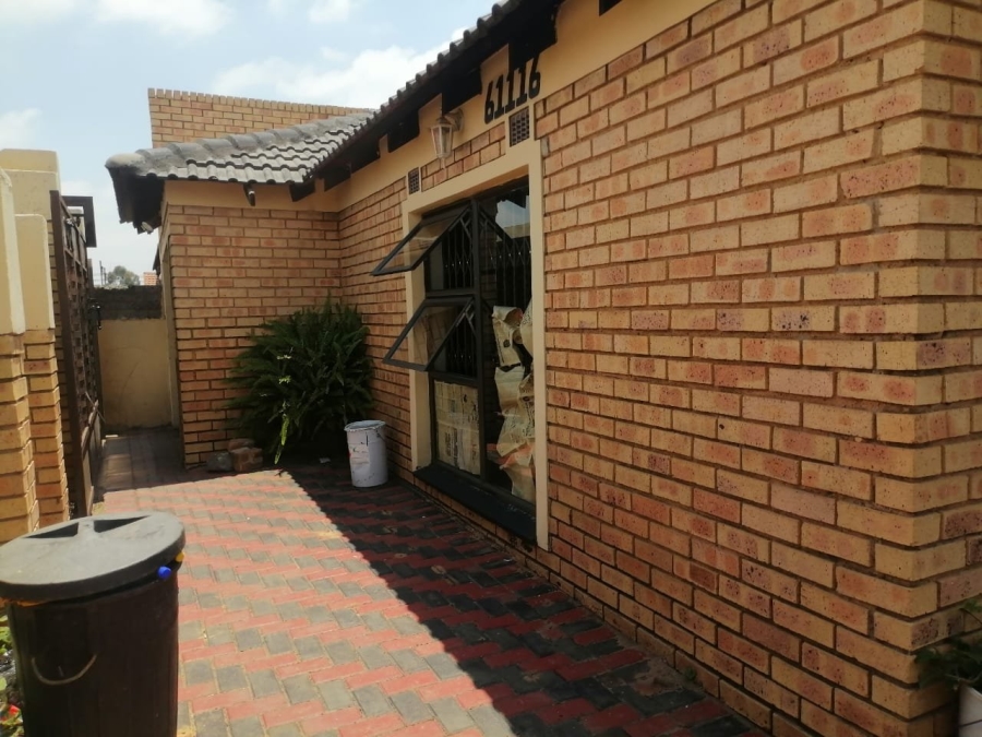 3 Bedroom Property for Sale in Daveyton Gauteng