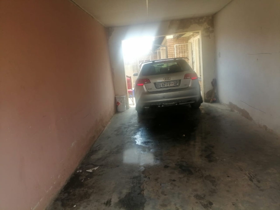 3 Bedroom Property for Sale in Daveyton Gauteng