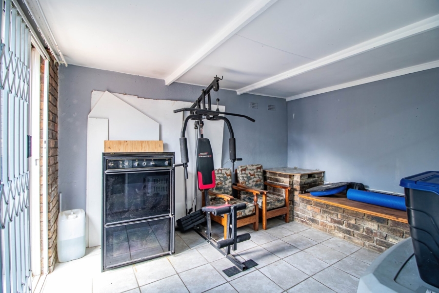 3 Bedroom Property for Sale in Bonaero Park Gauteng