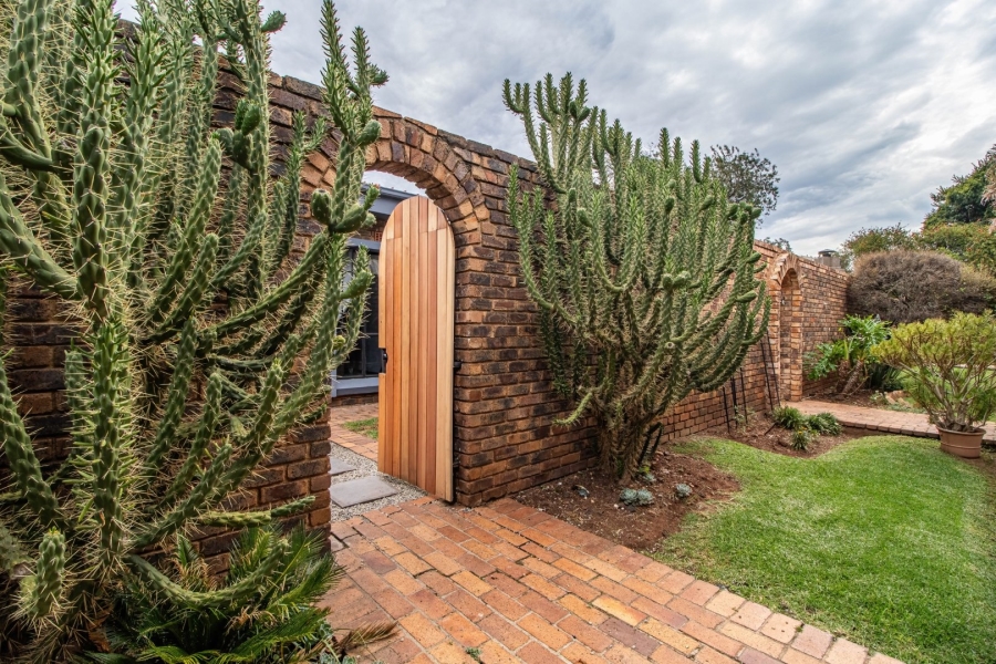 3 Bedroom Property for Sale in Bonaero Park Gauteng