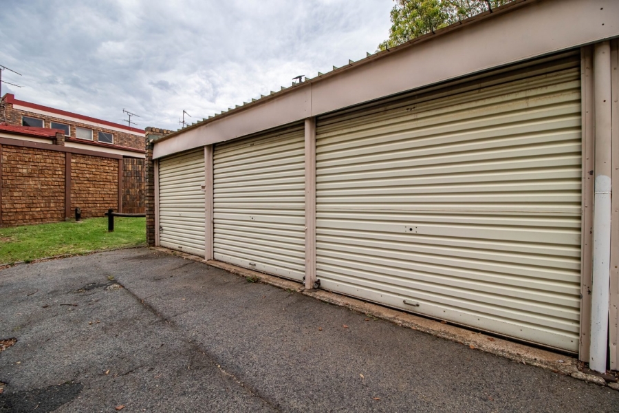 3 Bedroom Property for Sale in Bonaero Park Gauteng