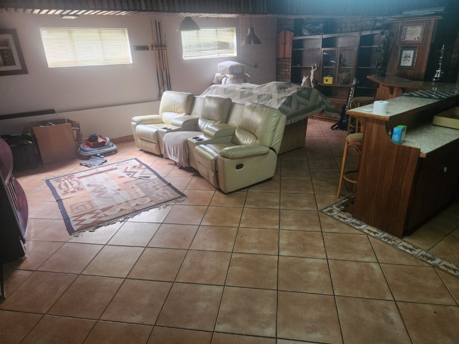 5 Bedroom Property for Sale in Wonderboom Gauteng