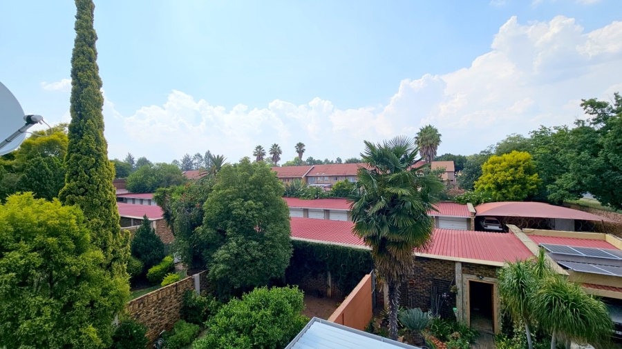 3 Bedroom Property for Sale in Three Rivers Proper Gauteng