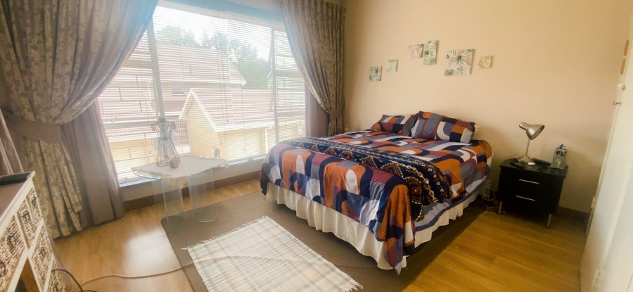 3 Bedroom Property for Sale in Three Rivers Proper Gauteng