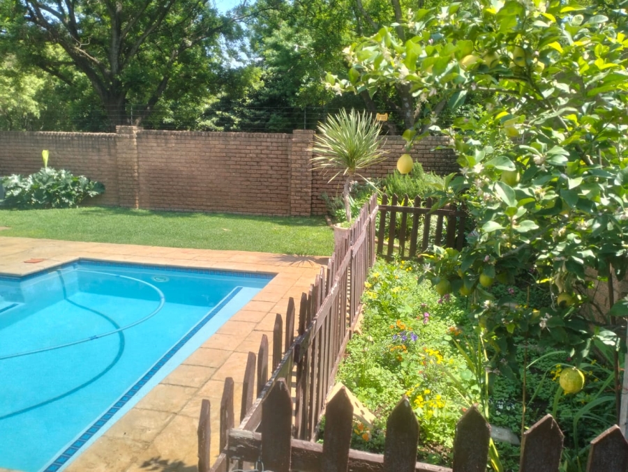 3 Bedroom Property for Sale in Three Rivers Proper Gauteng
