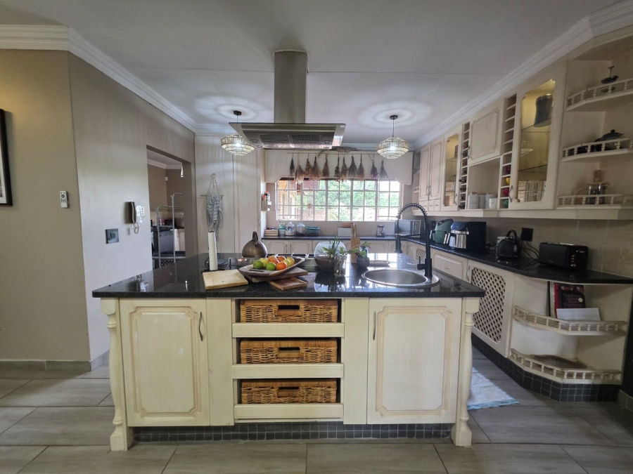 3 Bedroom Property for Sale in Three Rivers Proper Gauteng