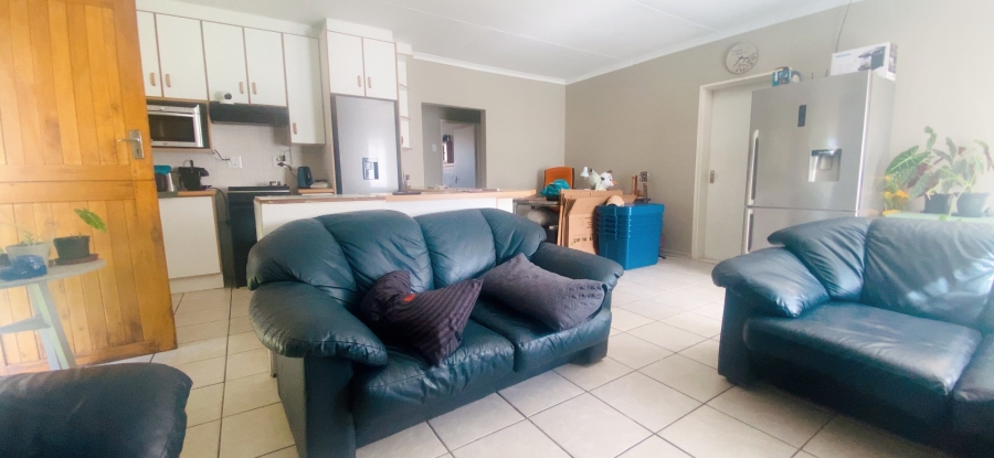  Bedroom Property for Sale in Three Rivers Gauteng
