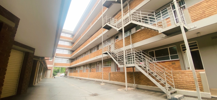 3 Bedroom Property for Sale in Three Rivers Proper Gauteng