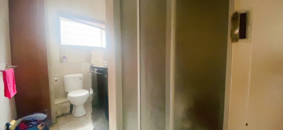 3 Bedroom Property for Sale in Three Rivers Proper Gauteng