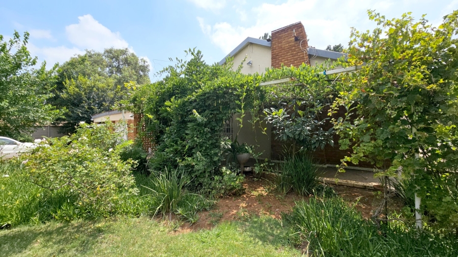 3 Bedroom Property for Sale in Three Rivers Proper Gauteng