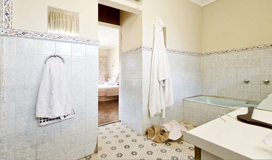 3 Bedroom Property for Sale in Three Rivers Proper Gauteng