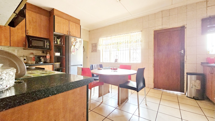 3 Bedroom Property for Sale in Three Rivers Proper Gauteng