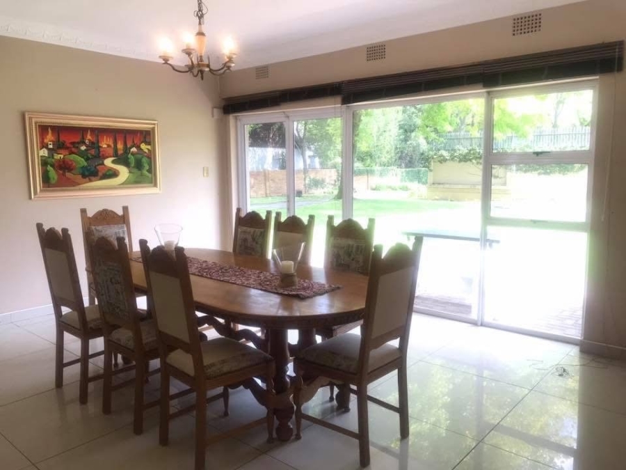 10 Bedroom Property for Sale in Three Rivers Proper Gauteng