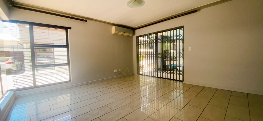 4 Bedroom Property for Sale in Three Rivers Proper Gauteng