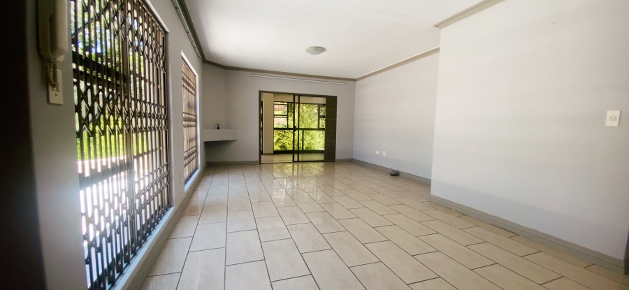 4 Bedroom Property for Sale in Three Rivers Proper Gauteng