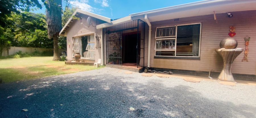 4 Bedroom Property for Sale in Three Rivers Gauteng