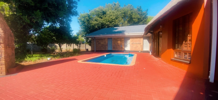 3 Bedroom Property for Sale in Three Rivers Proper Gauteng