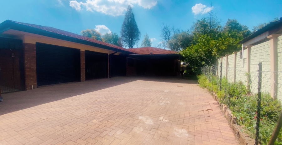 4 Bedroom Property for Sale in Arcon Park Gauteng