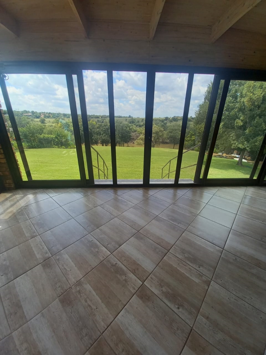 4 Bedroom Property for Sale in Three Rivers East Gauteng