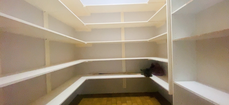 3 Bedroom Property for Sale in Three Rivers Proper Gauteng