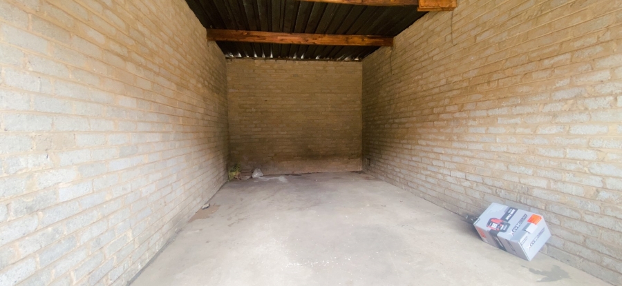 2 Bedroom Property for Sale in Three Rivers Gauteng