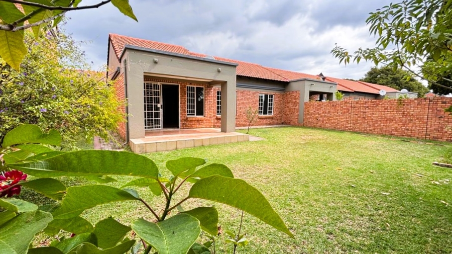 3 Bedroom Property for Sale in Eco Park Gauteng