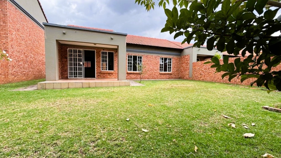 3 Bedroom Property for Sale in Eco Park Gauteng
