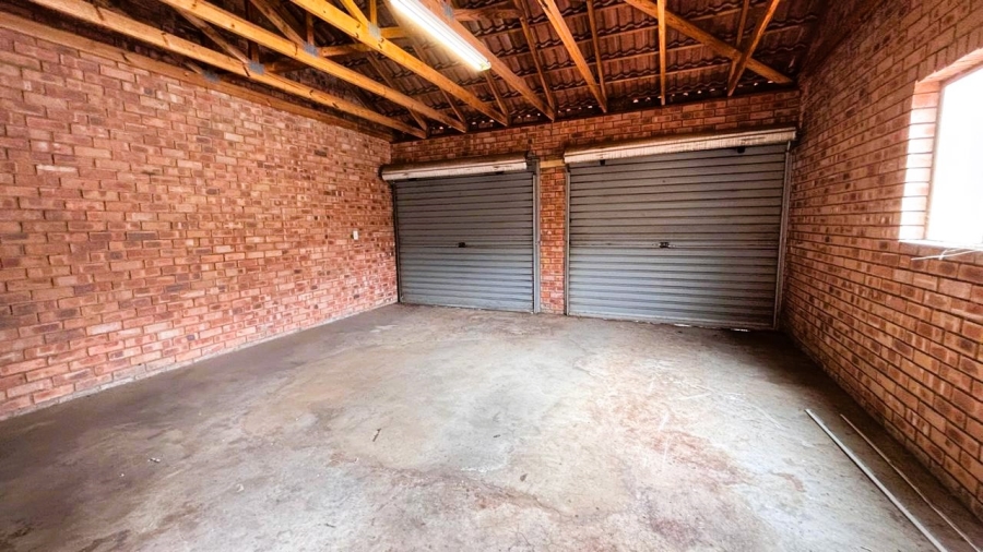 3 Bedroom Property for Sale in Eco Park Gauteng