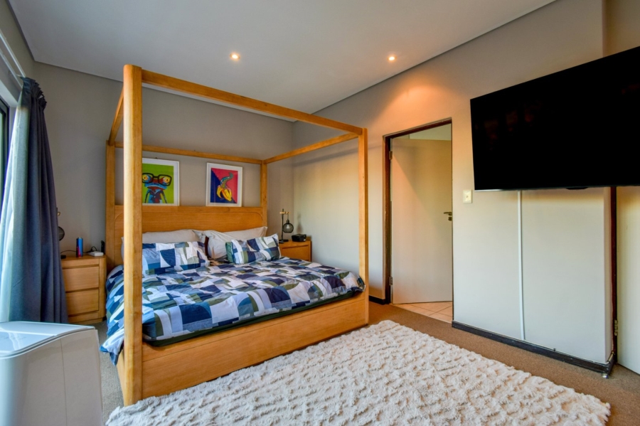 2 Bedroom Property for Sale in Lombardy Gauteng