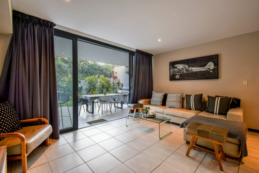 2 Bedroom Property for Sale in Lombardy Gauteng