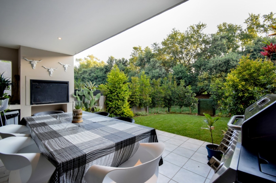 2 Bedroom Property for Sale in Lombardy Gauteng