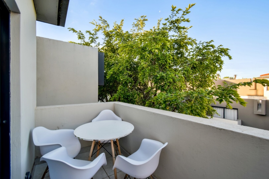 2 Bedroom Property for Sale in Lombardy Gauteng