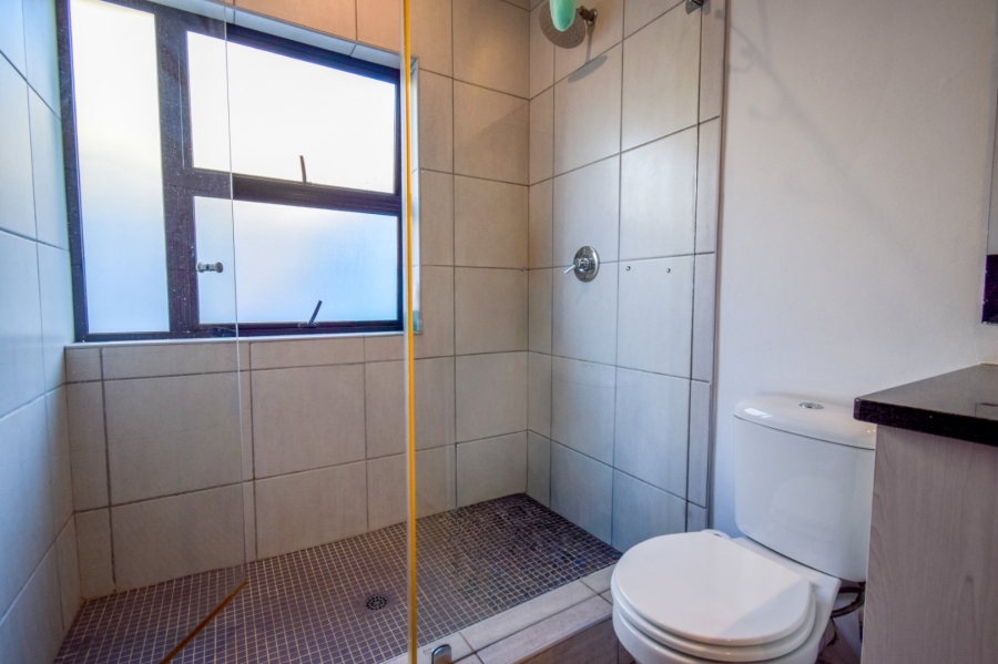 2 Bedroom Property for Sale in Lombardy Gauteng