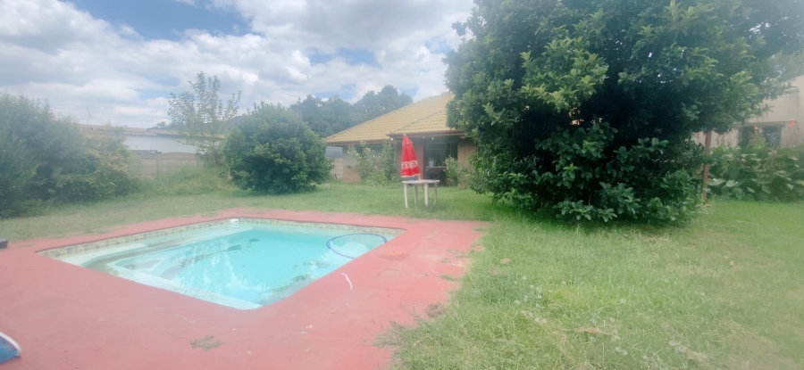 3 Bedroom Property for Sale in Three Rivers Gauteng
