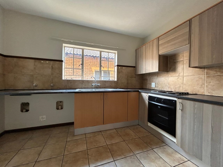  Bedroom Property for Sale in Eco Park Gauteng