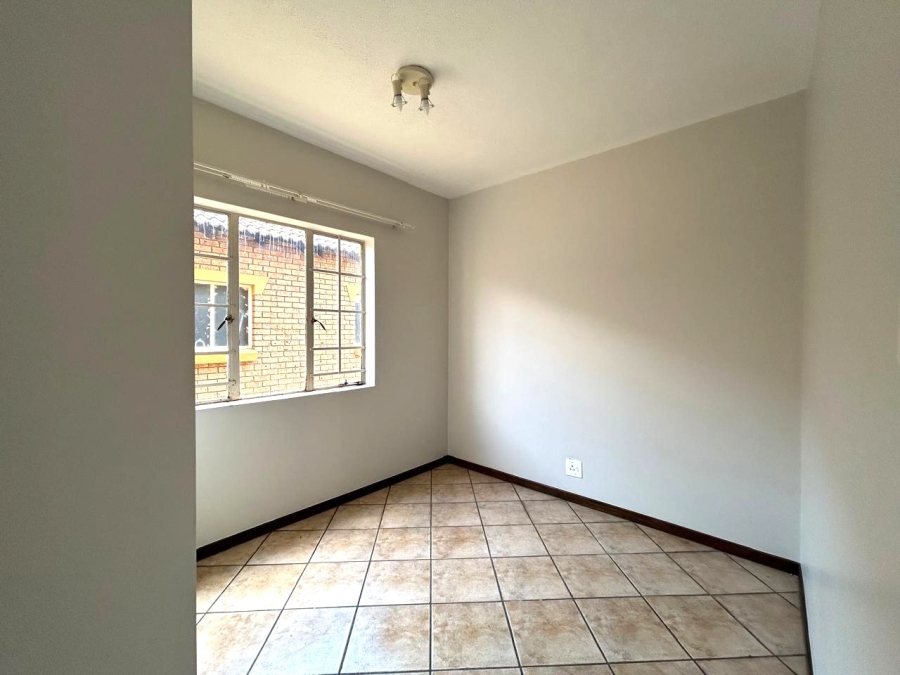  Bedroom Property for Sale in Eco Park Gauteng