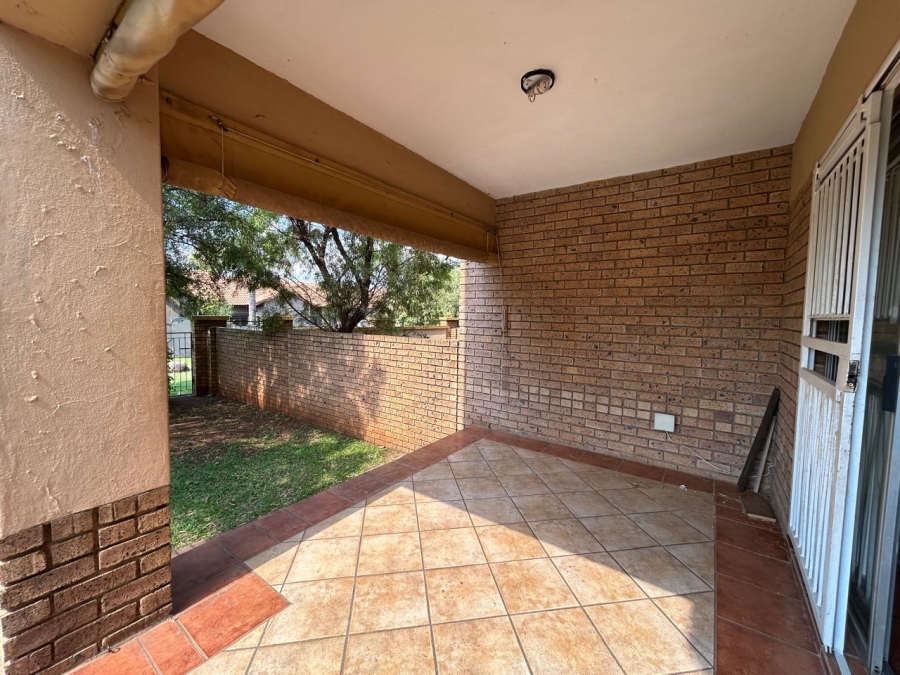  Bedroom Property for Sale in Eco Park Gauteng