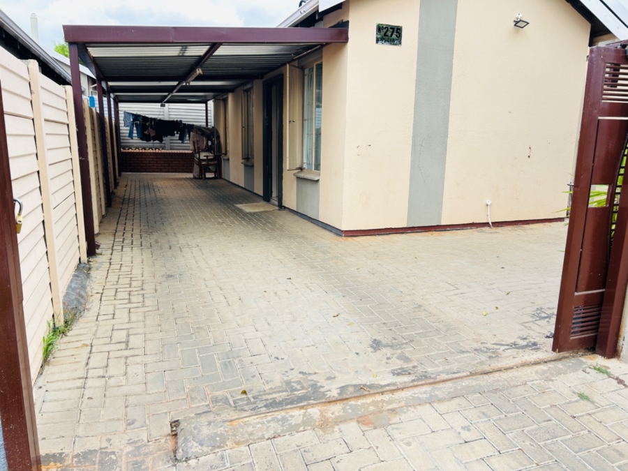 3 Bedroom Property for Sale in Sky City Gauteng