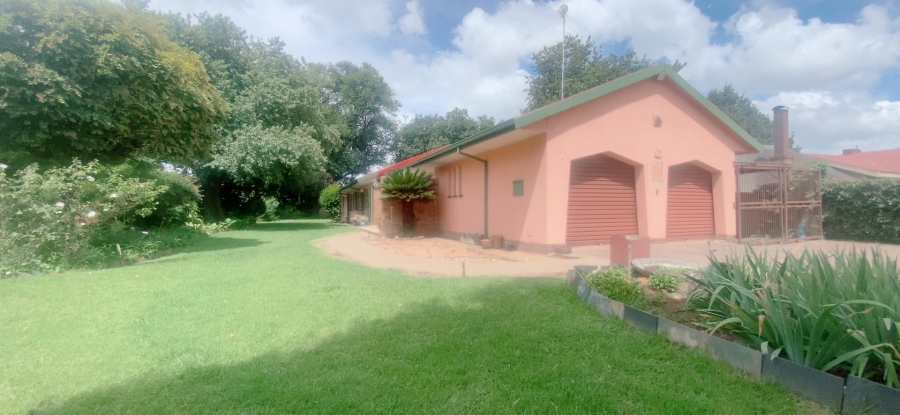 4 Bedroom Property for Sale in Risiville Gauteng