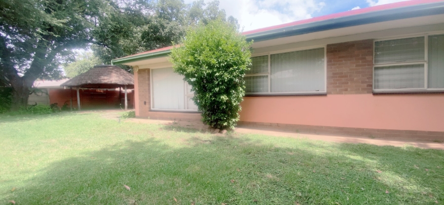 4 Bedroom Property for Sale in Risiville Gauteng