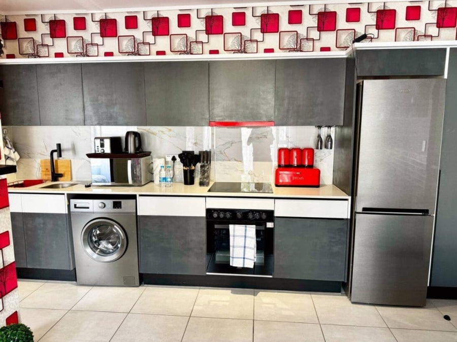 1 Bedroom Property for Sale in Crowthorne AH Gauteng