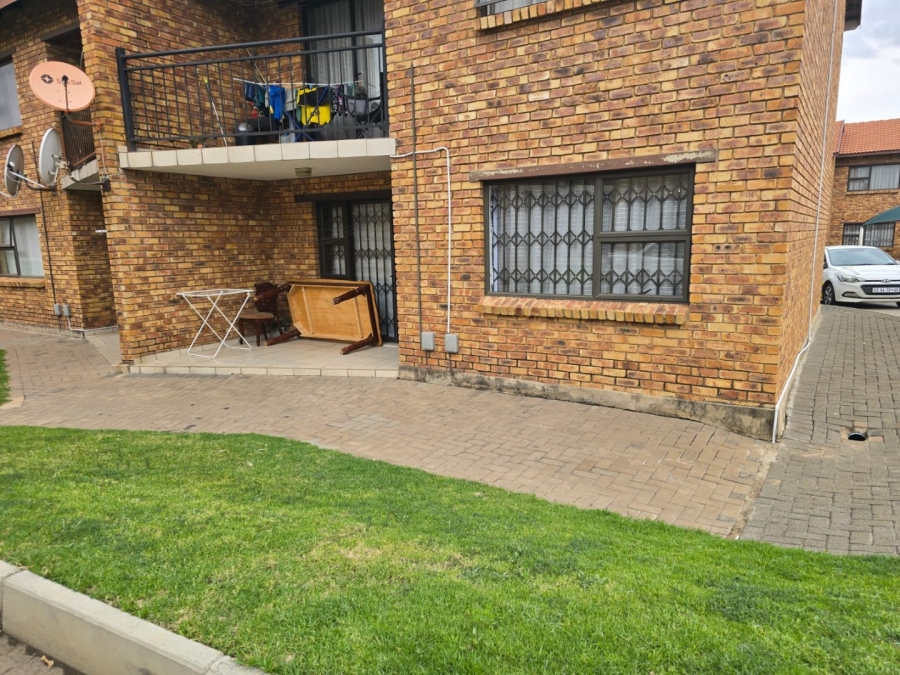  Bedroom Property for Sale in Lilianton Gauteng