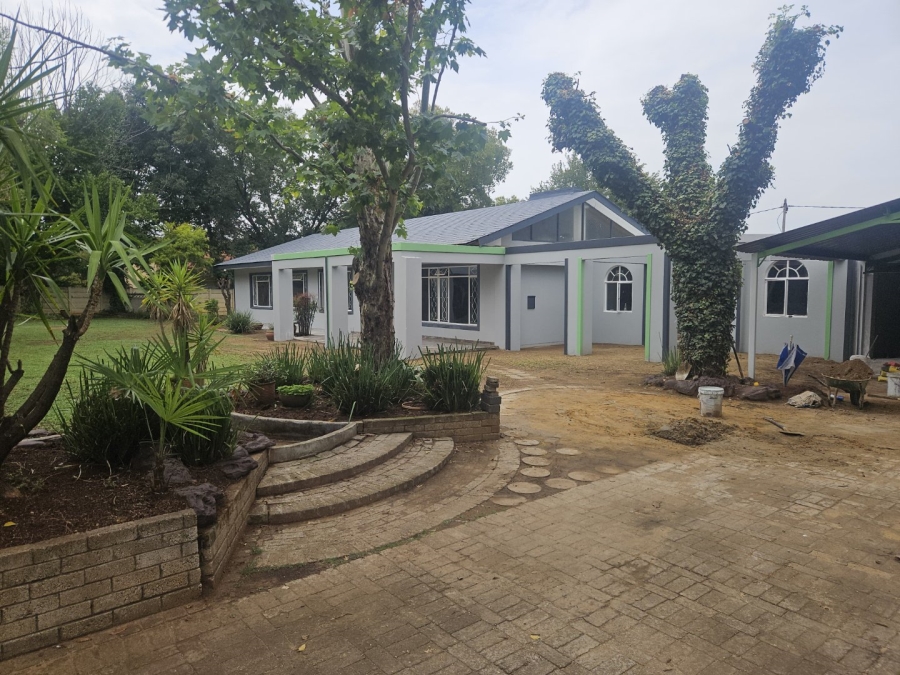 4 Bedroom Property for Sale in Three Rivers Gauteng