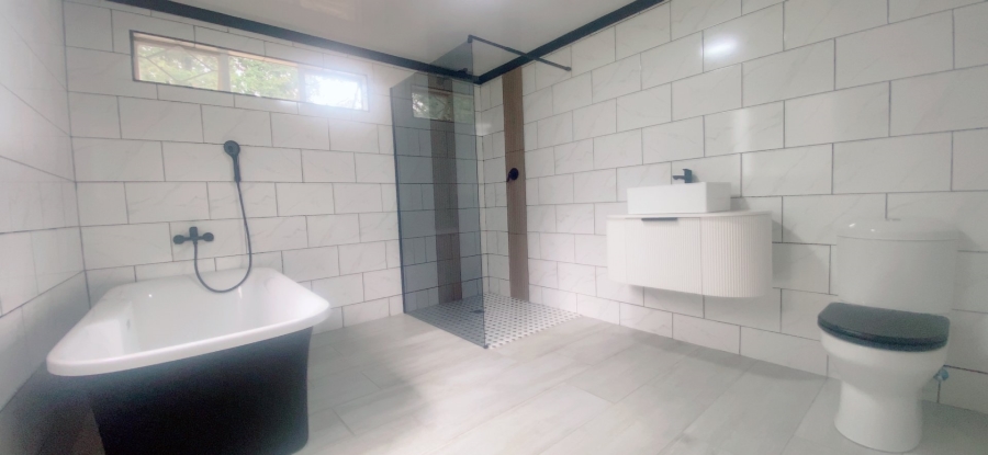 4 Bedroom Property for Sale in Three Rivers Gauteng