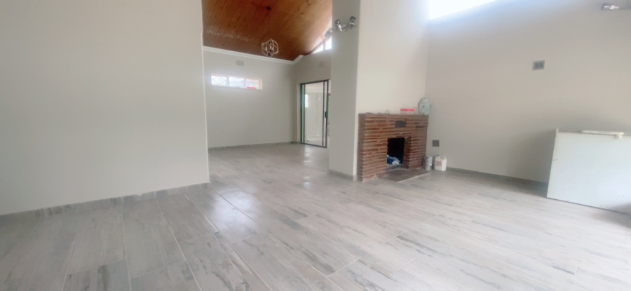 4 Bedroom Property for Sale in Three Rivers Gauteng