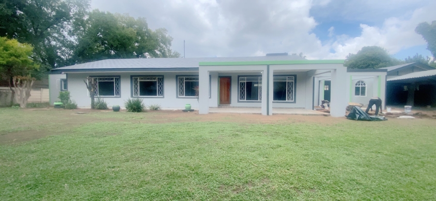 4 Bedroom Property for Sale in Three Rivers Gauteng