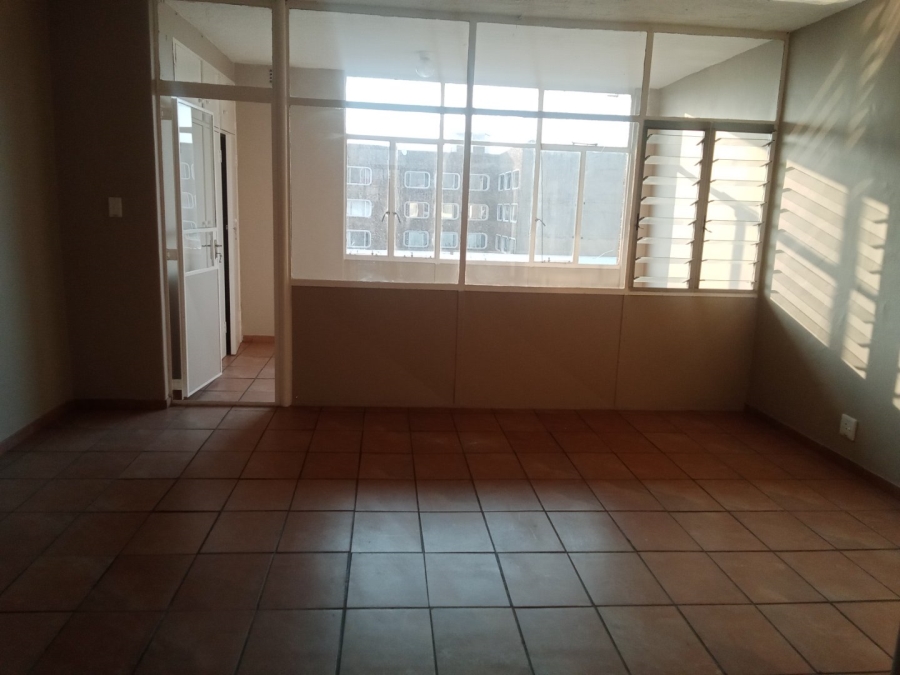 1 Bedroom Property for Sale in Kempton Park Central Gauteng