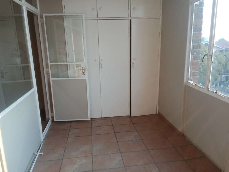 1 Bedroom Property for Sale in Kempton Park Central Gauteng