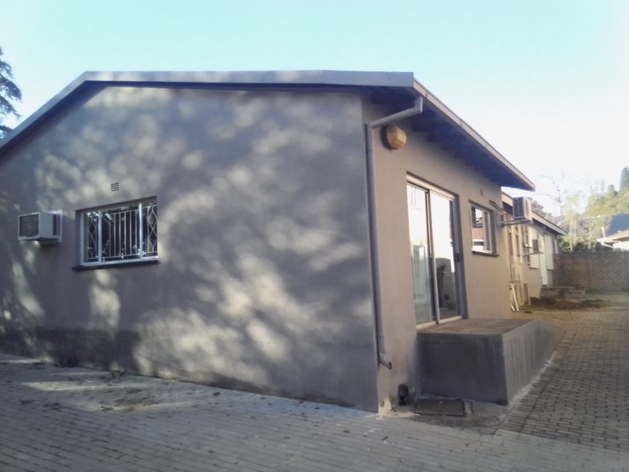 To Let commercial Property for Rent in Halfway House Gauteng