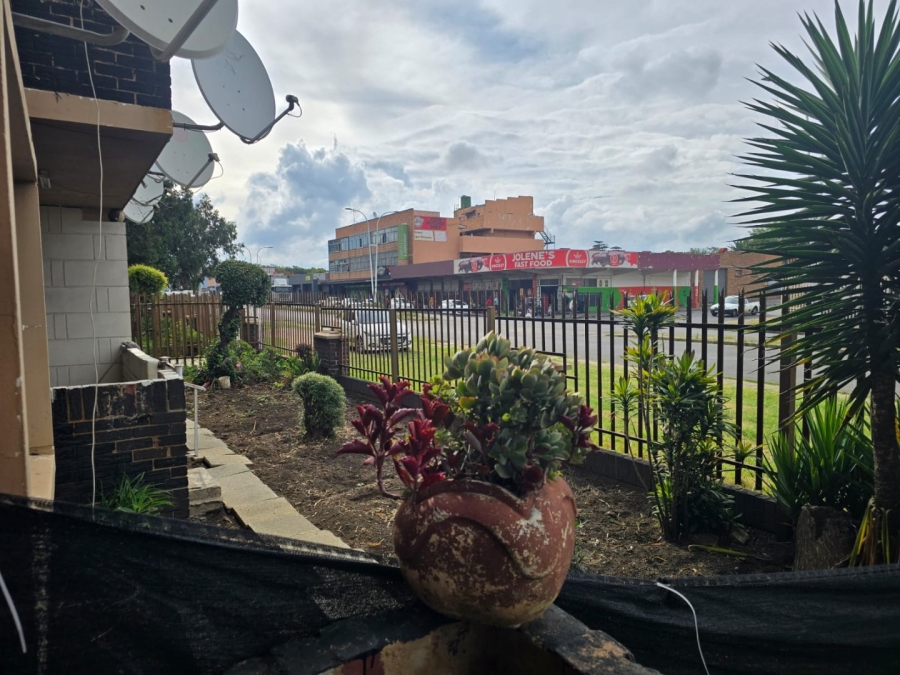 2 Bedroom Property for Sale in Cason Gauteng